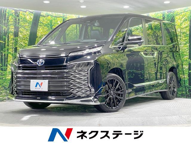 VOXY HYBRID 4WD